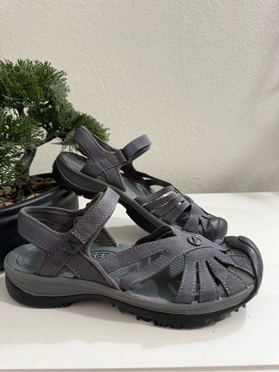 Keen Shoes - Keen Women's Charcoal Gray Open-Toe Sport Sandals